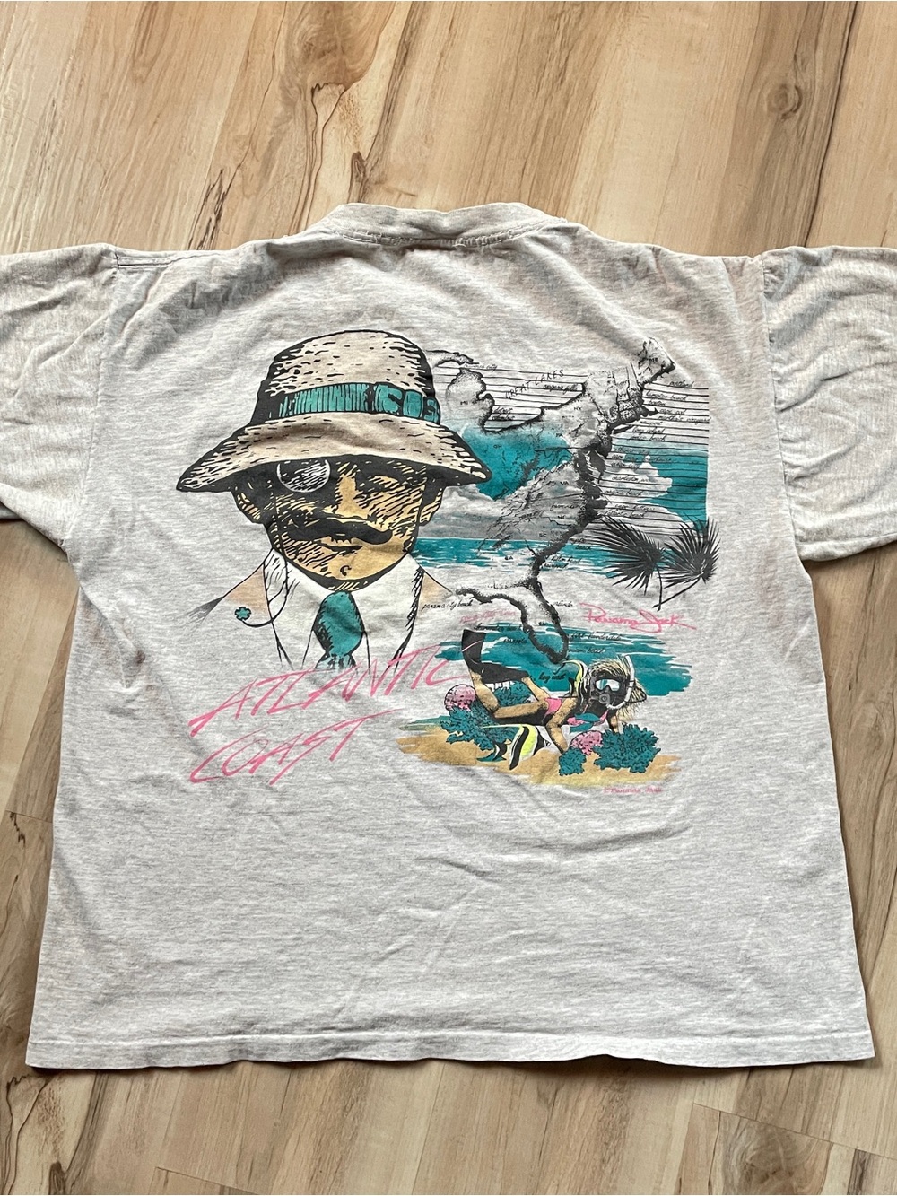 Vintage Graphic Panama Jack Tee with Teal “vacation time” Accent - Picture 8 of 13